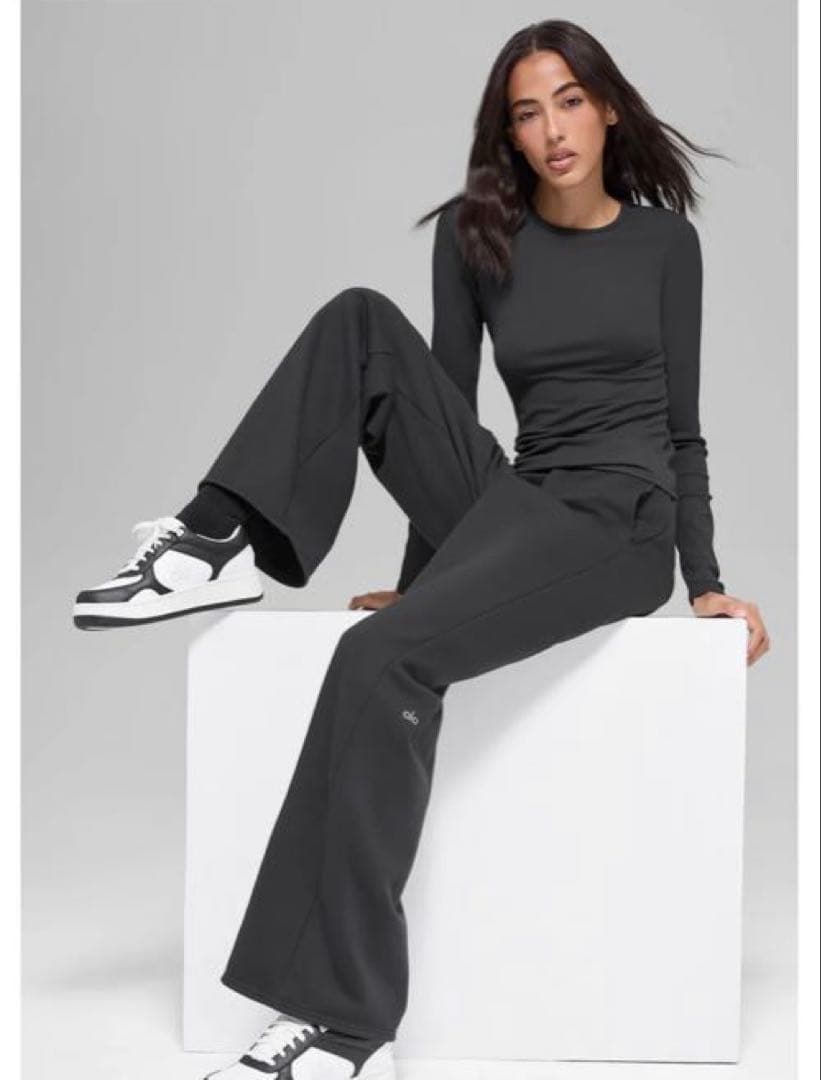 【新品】alo ハイウエスト スウェットパンツ トラウザー