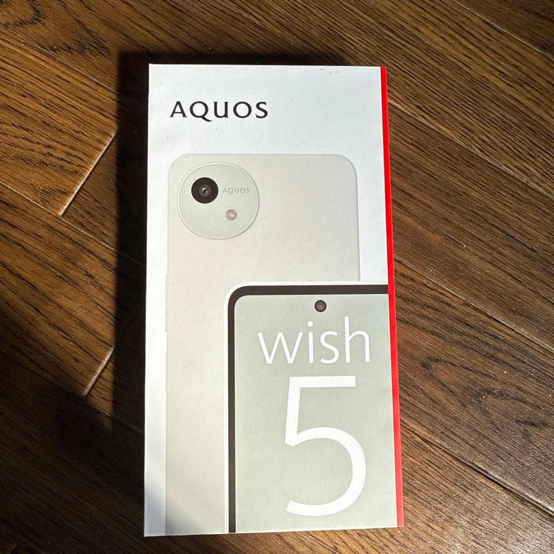 AQUOS wish5 本体