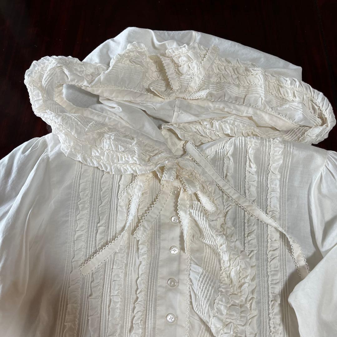 美品☆ピンクハウス☆アイボリーフード付きオーバーブラウス