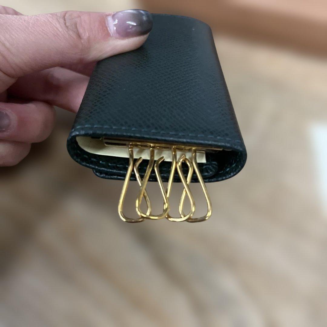 m*♡様 ルイヴィトン タイガ ミュルティクレ 4連 キーケース エピセア 緑