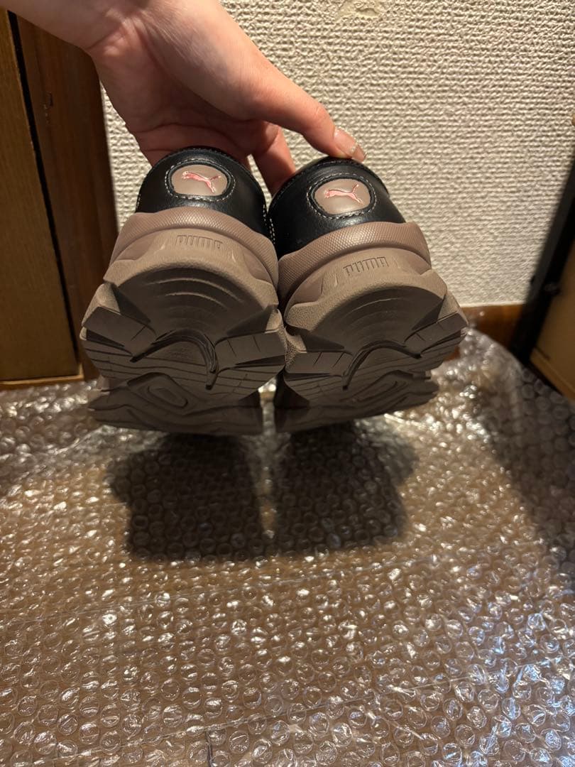 PUMA 厚底ローファー ブラウン・ブラック スニーカーローファー