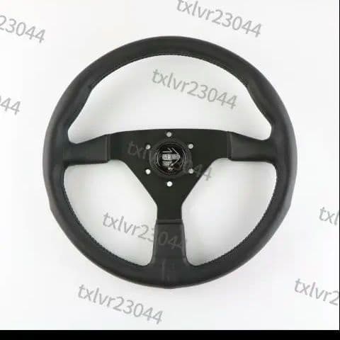 ステアリング　ハンドル　MOMO