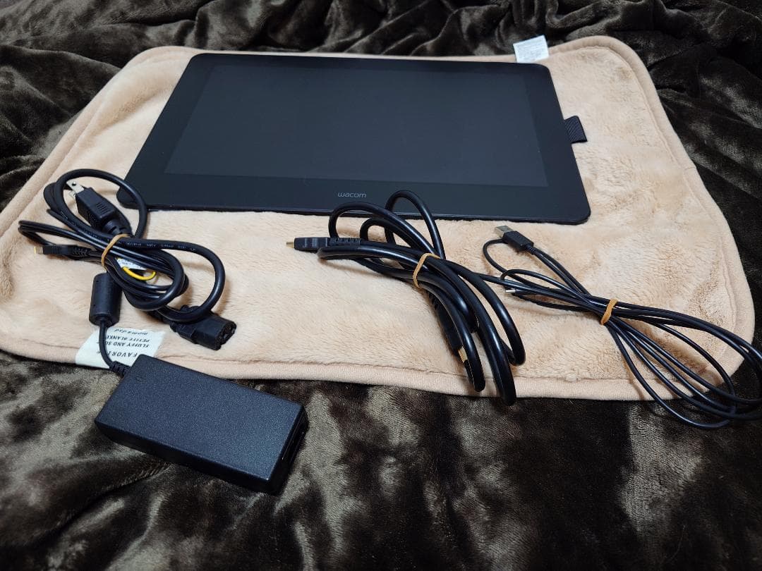 Wacom Cintiq Pro 16 (2021) 　DTH167K1D