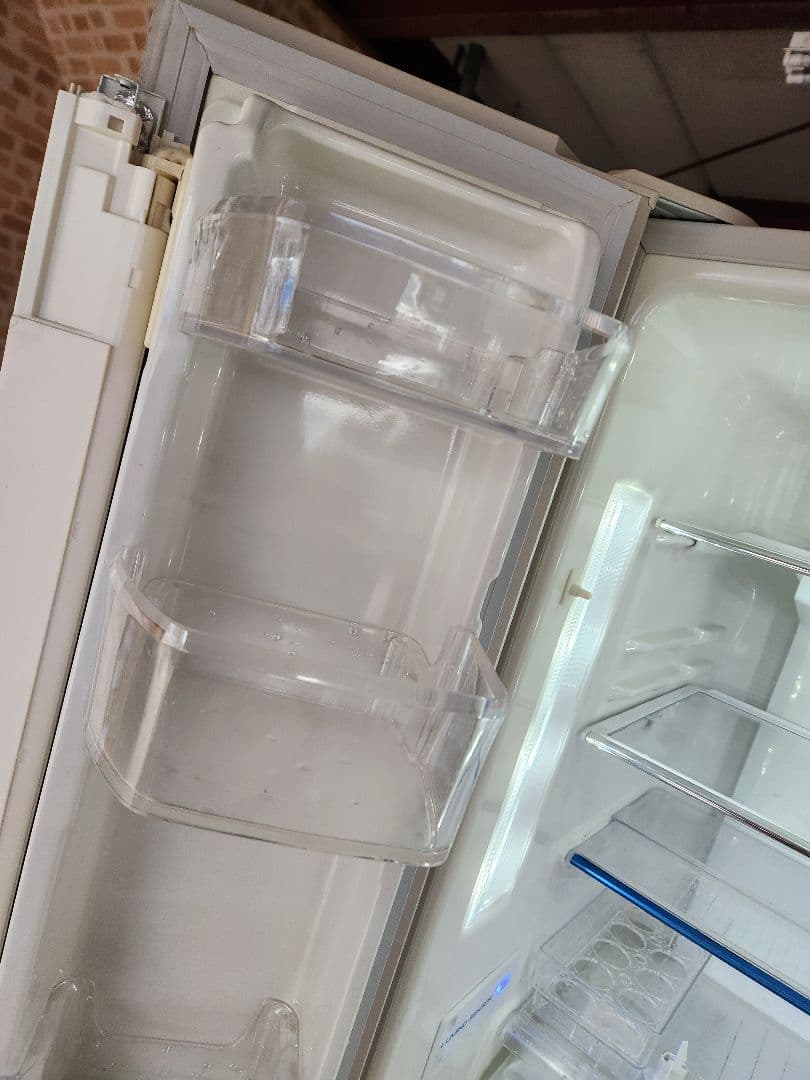 Panasonic大型冷蔵庫４２６リットル　２０１５年製