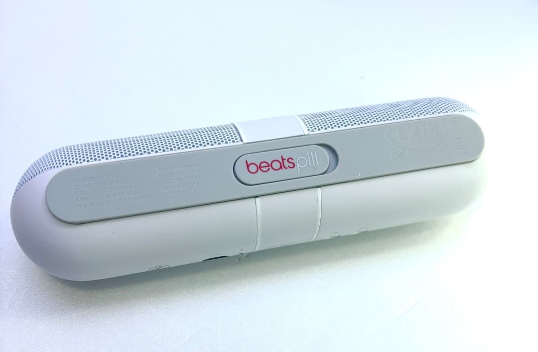 極美 Beats Pill 2.0 Bluetooth SpeakerStand