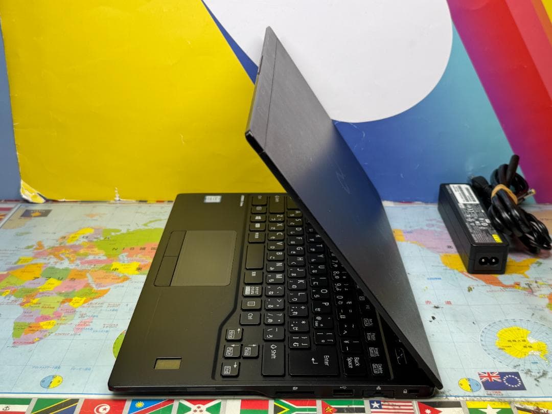 良品 i7・16GB 富士通 U939/B 13.3型FHD ノートPC 超軽量