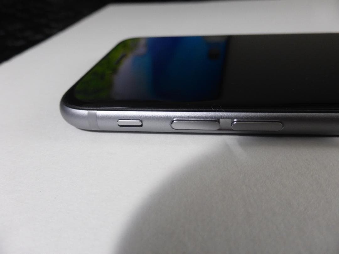 Apple iPhone 6s 32GB スペースグレー バッテリー100％