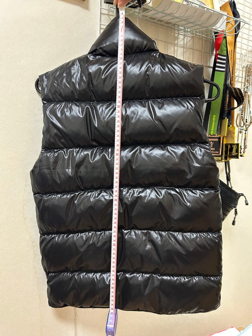 極美品MONCLER ブラック ダウンベスト　　00サイズ