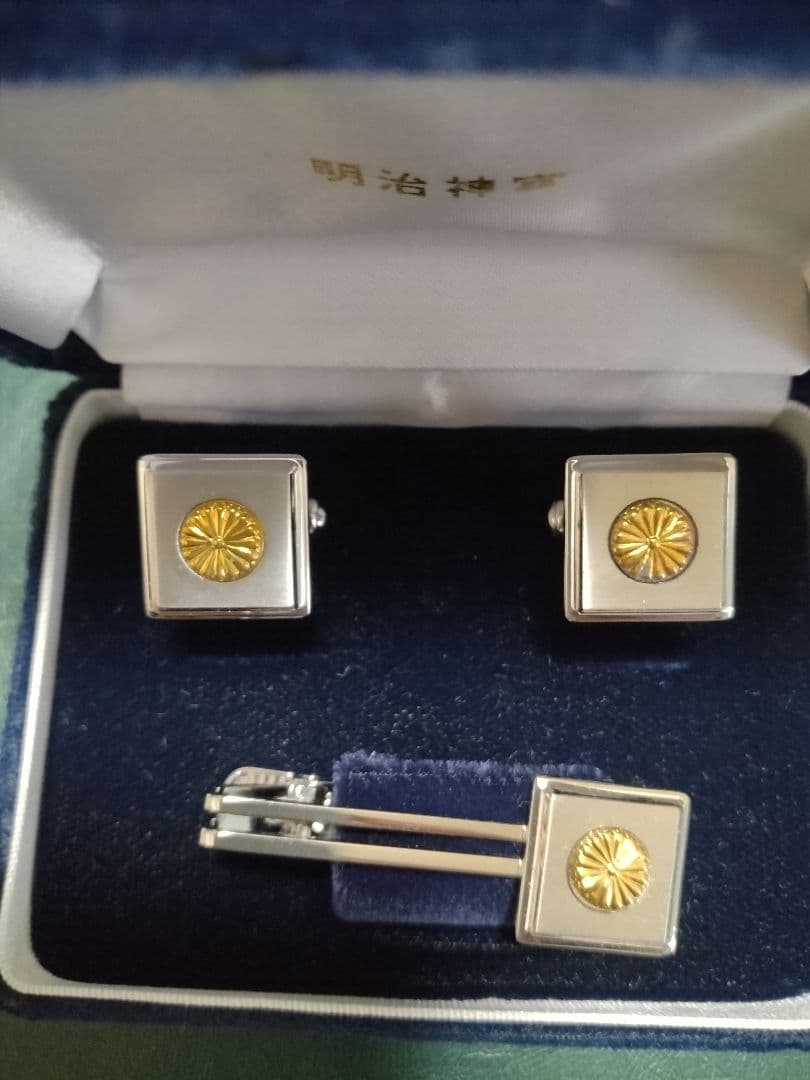 【K18】明治神宮K18＆シルバーネクタイピン·カフスセット!!