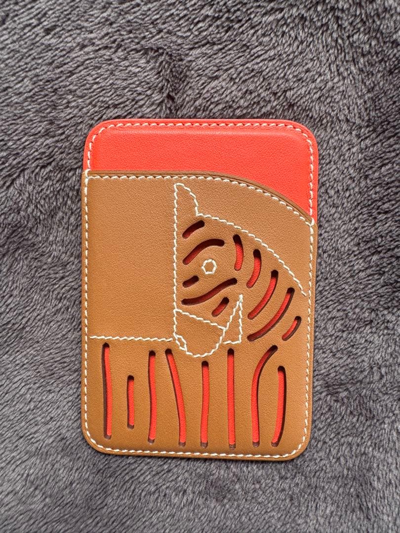 HERMES エルメス　エマン　ゼブラ MagSafe対応携帯カードホルダー