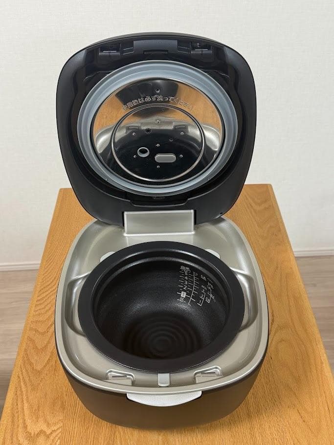 タイガー土鍋圧力IHジャー炊飯器 土鍋ご泡火炊き 5.5合炊き スレートブラック