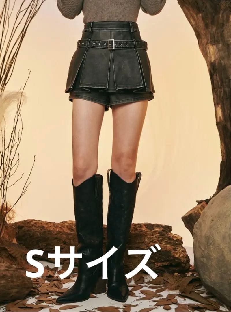 美品 Darich アンティークレザープリーツショートパンツ Sサイズ