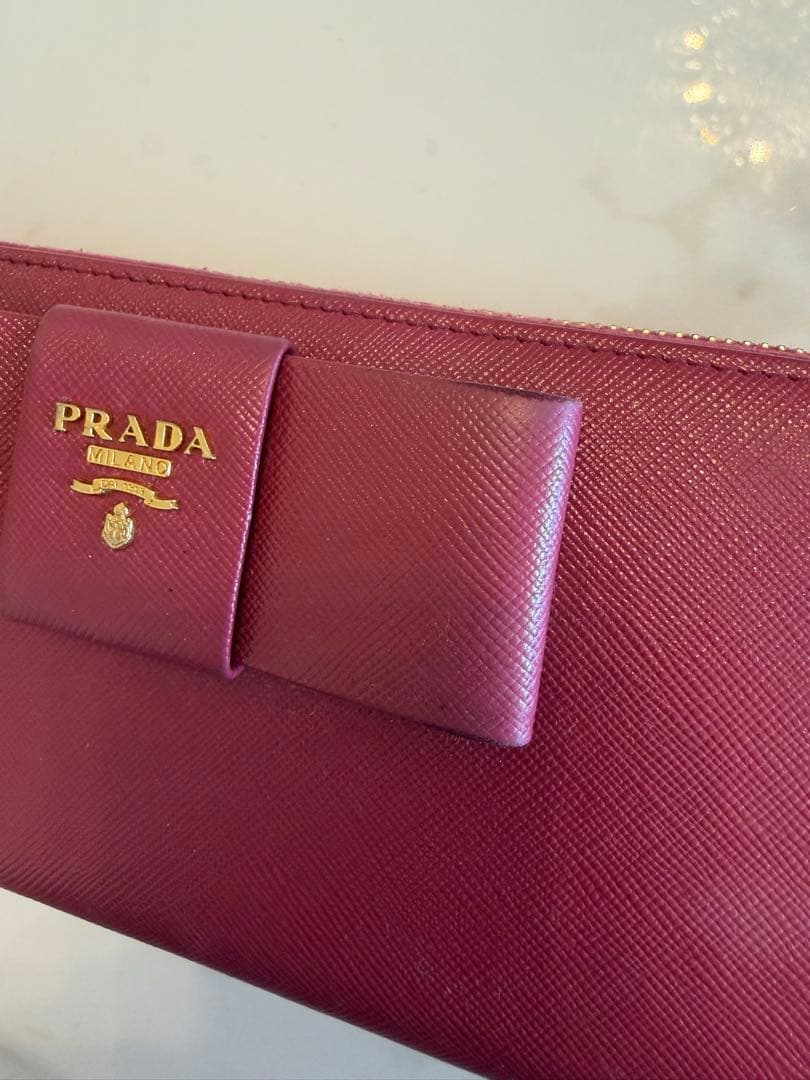 PRADA プラダ リボン 長財布　ゴールド金具　サフィアーノレザー