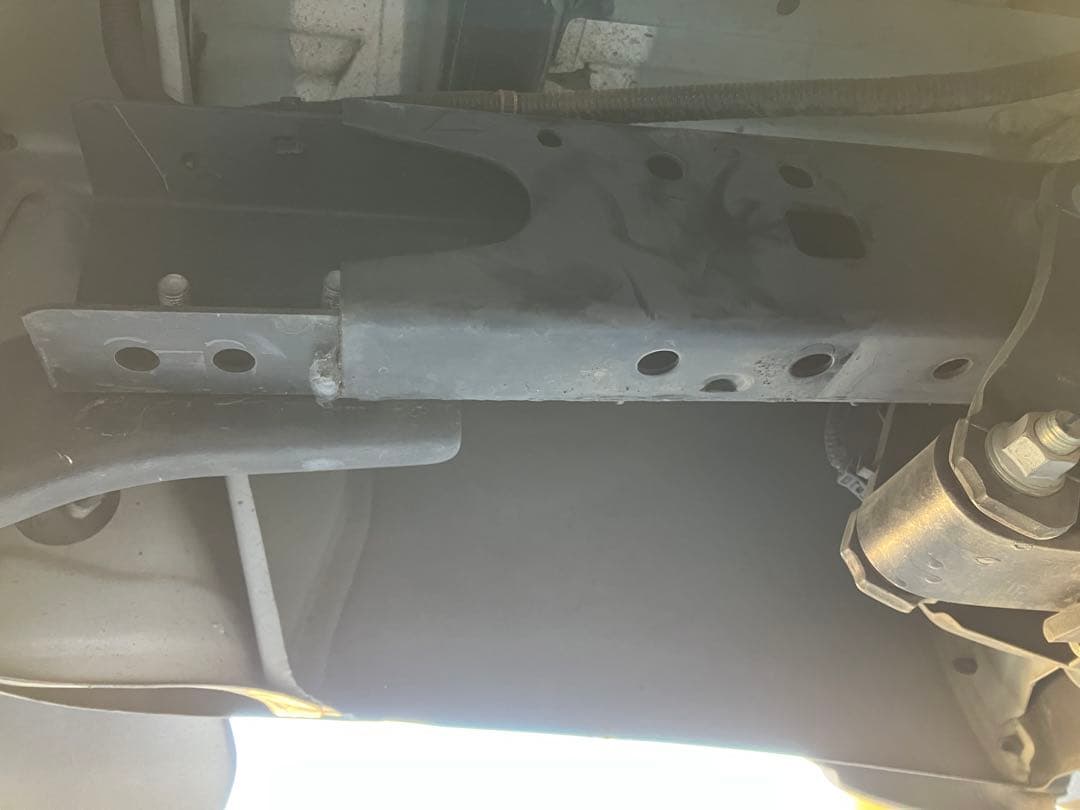 Global Tight（グローバルタイト）ハイラックス125系用ヒッチメンバー