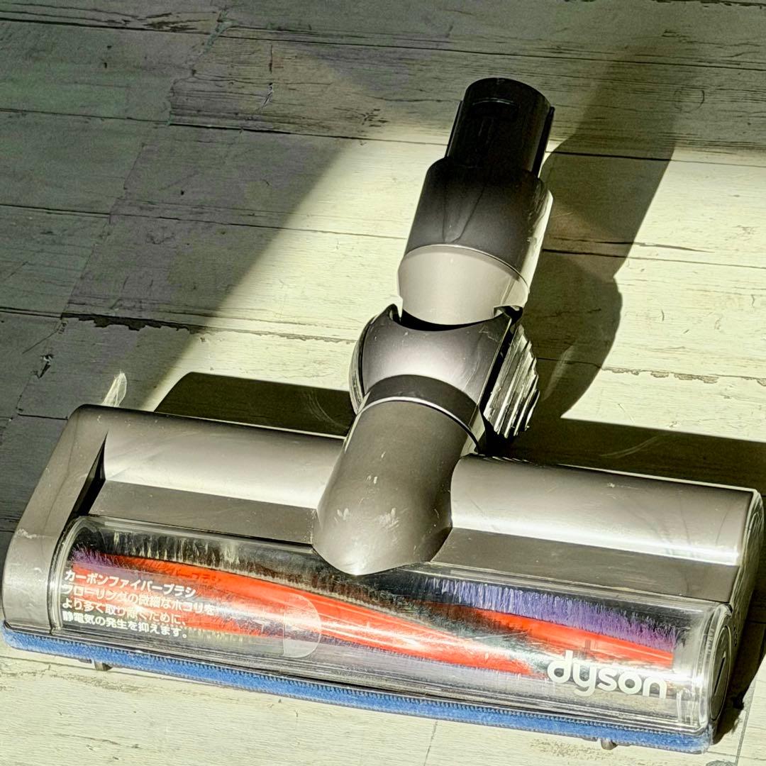 Dyson V6モーターヘッド SV07 新品バッテリー・スタンドセット