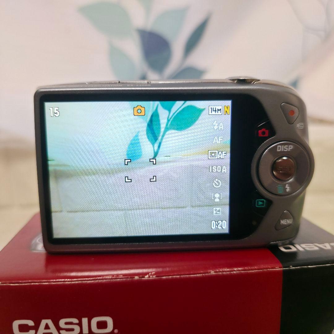 【449】CASIO　EXILIM　EX-Z2000 デジタルカメラ　シルバー