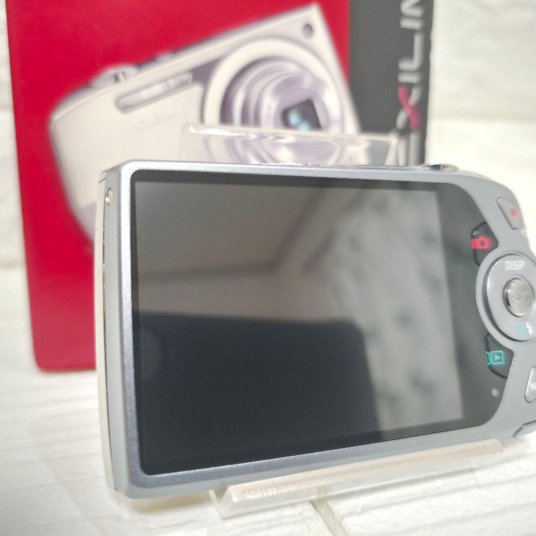【449】CASIO　EXILIM　EX-Z2000 デジタルカメラ　シルバー
