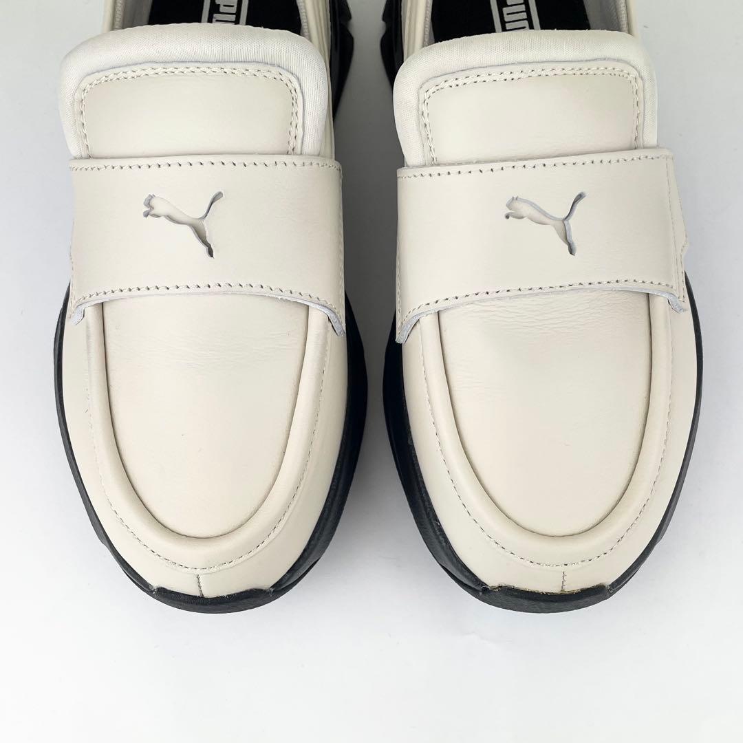 極美品！PUMA ウィメンズローファー　厚底スリッポンスニーカー 23cm