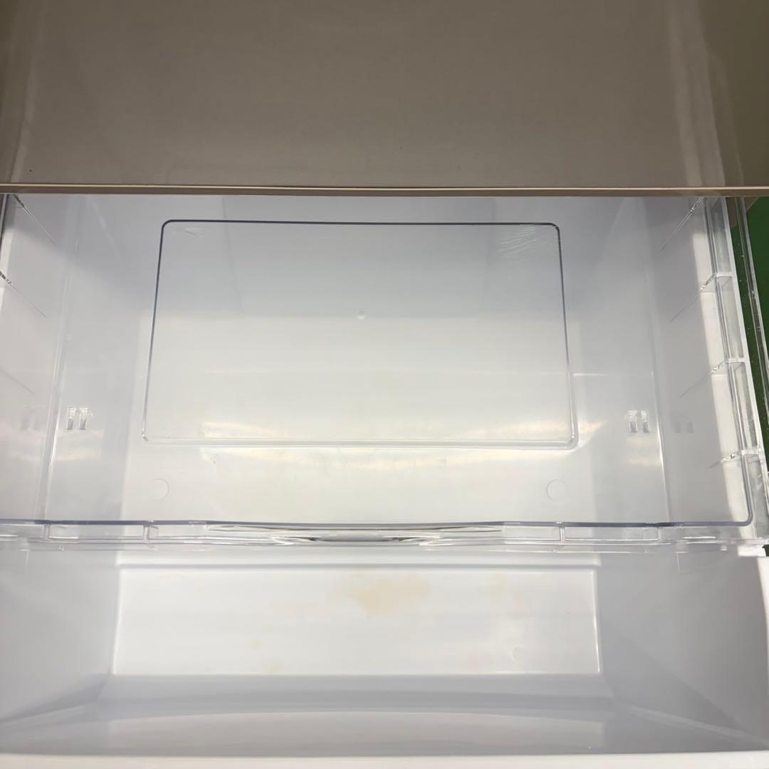 718 日立　大型冷蔵庫　300L強　小型　一人暮らし　右開き　自動製氷　3ドア