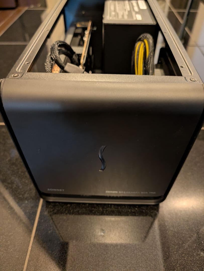 ASUS RTX 4070 Ti ProArt 12GB + 外付GPU box