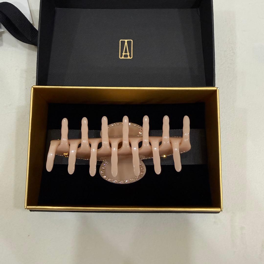 アレクサンドルドゥパリ Mクリップ ヌードピンク スワロフスキー