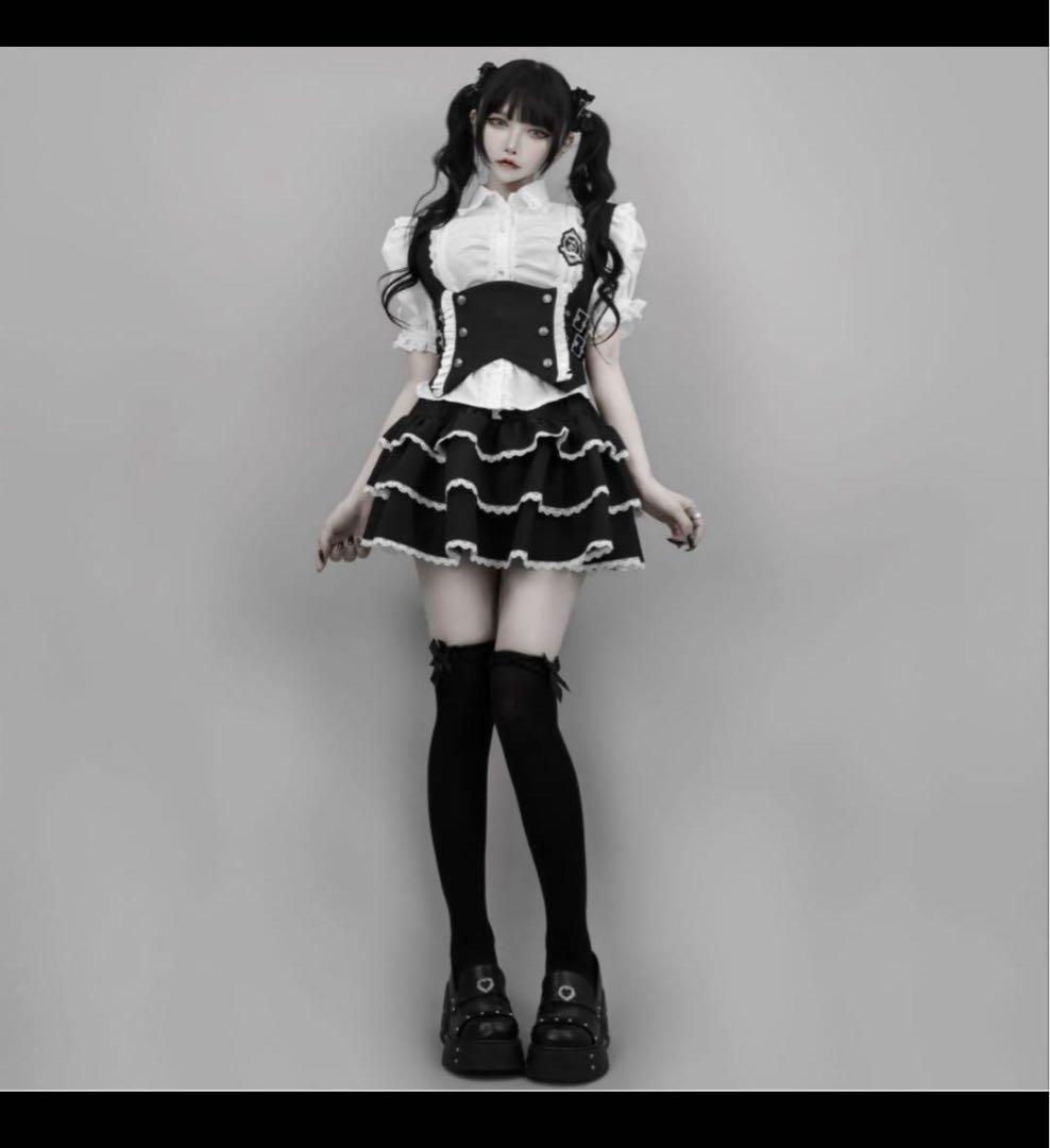 チャーム付きフリルミニスカート【Black】