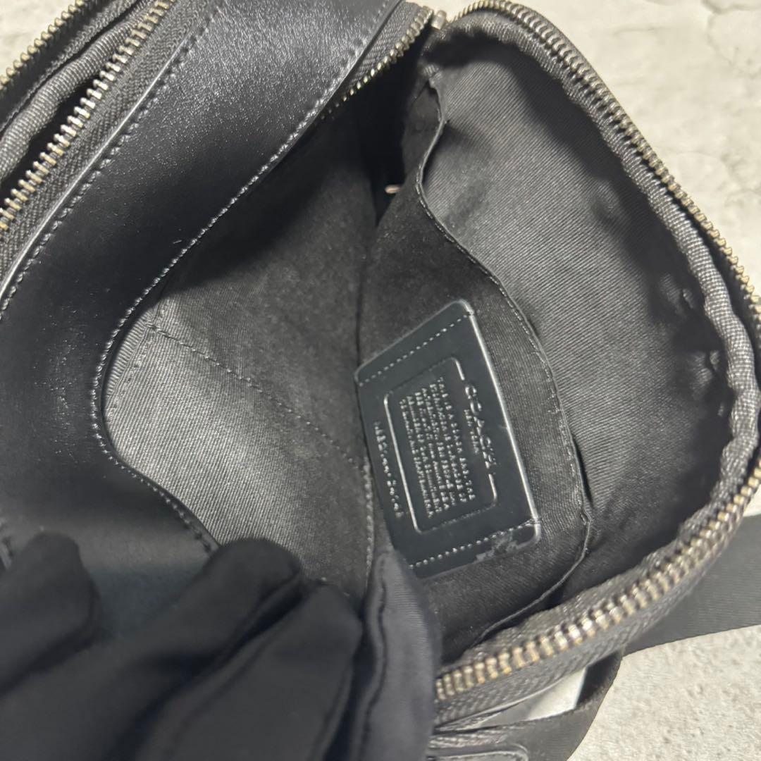 未使用級✨️コーチ カメラバッグ ショルダー 二層 PVCレザー シグネチャー 黒