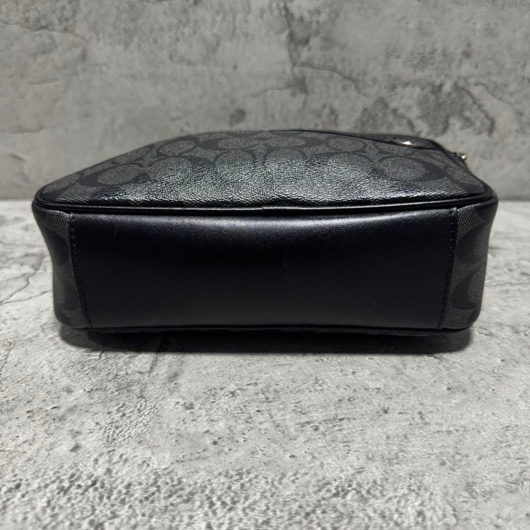 未使用級✨️コーチ カメラバッグ ショルダー 二層 PVCレザー シグネチャー 黒