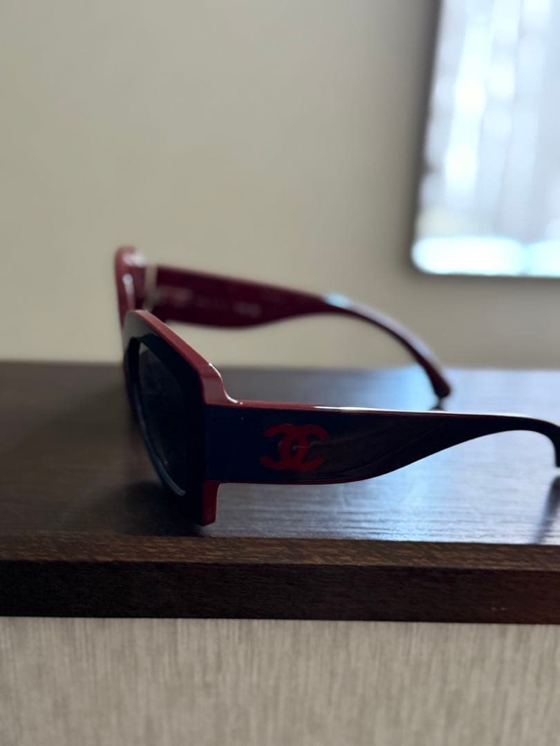 CHANEL サングラス 赤/青