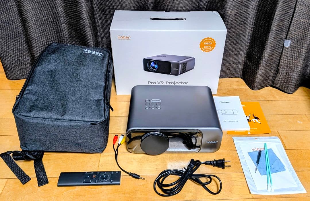 Yaber Pro V9 プロジェクター 本体 収納バッグ付き