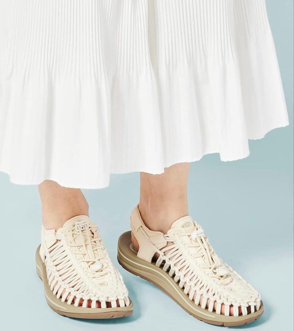 KEEN ユニーク サンダル メンズ 25cm レディースでも〇