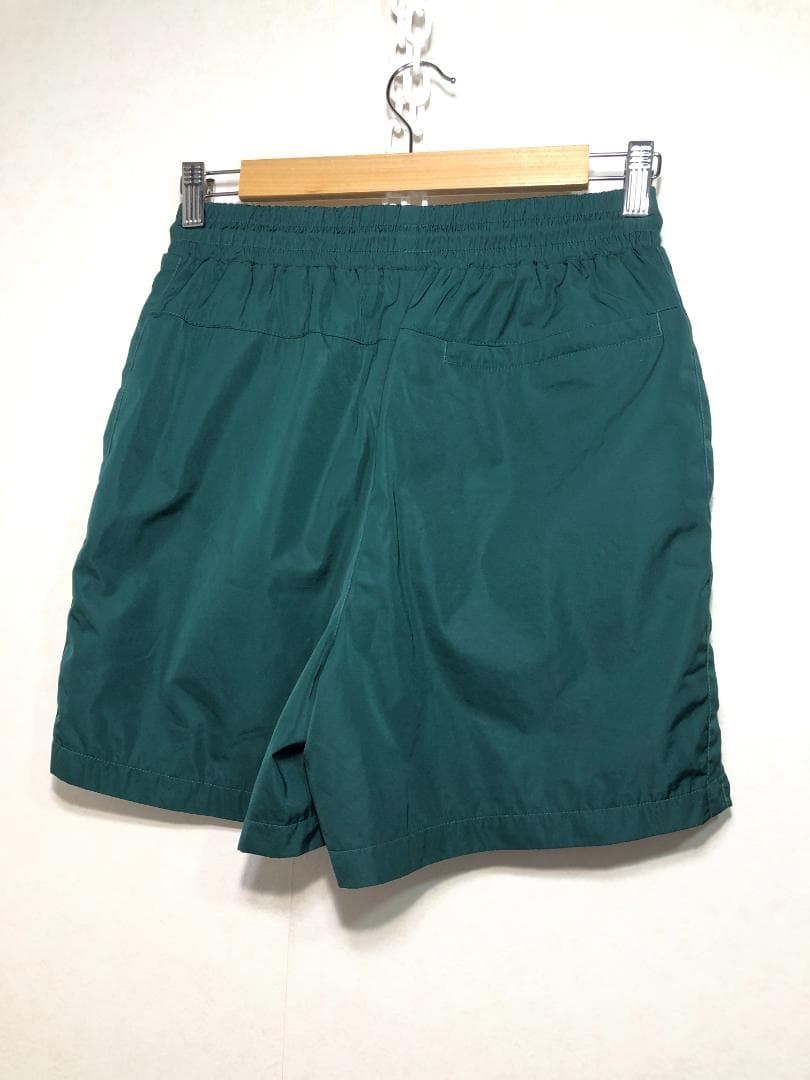 047051 KITH ナイロン ショート パンツ グリーン ハーフ ショーツ
