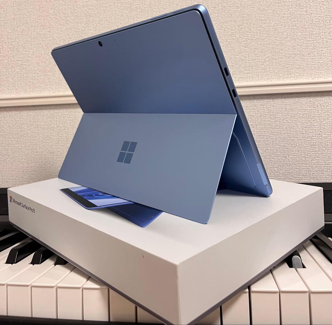 Microsoft Surface Pro 9 本体RAM8G/SSD256GB