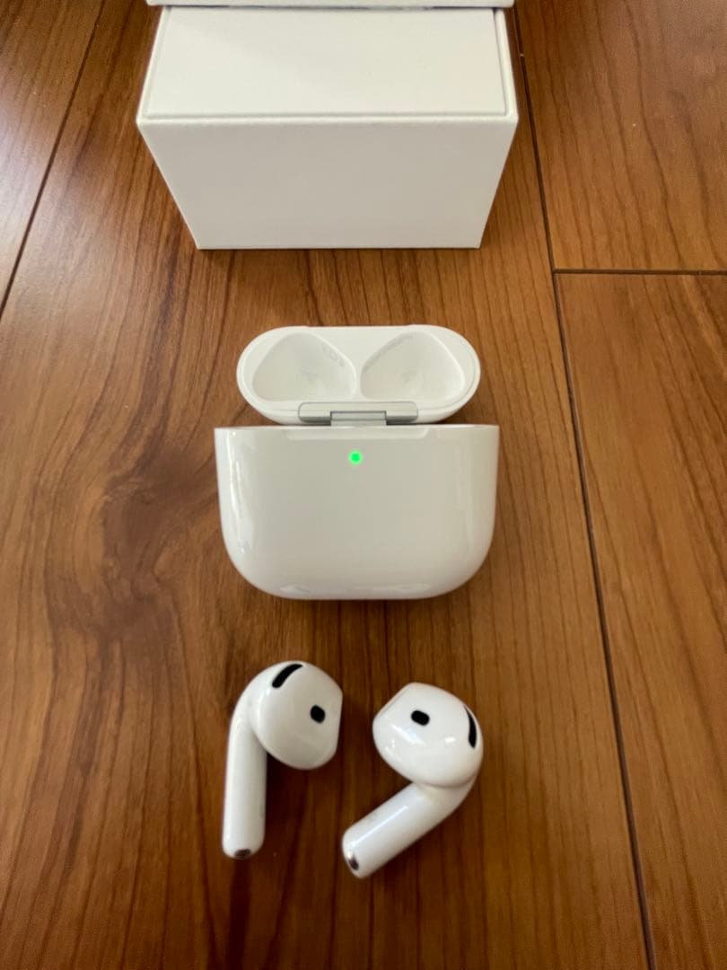 12 Apple AirPods 第4世代　Apple純正品 美品　完動品