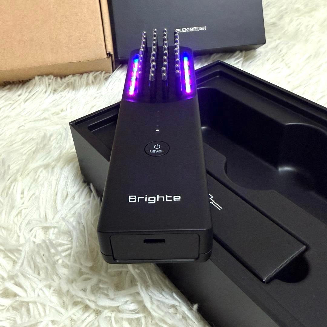 ほぼ未使用✨ おまけ付 ELEKIBRUSH ブライト エレキブラシ 美顔器
