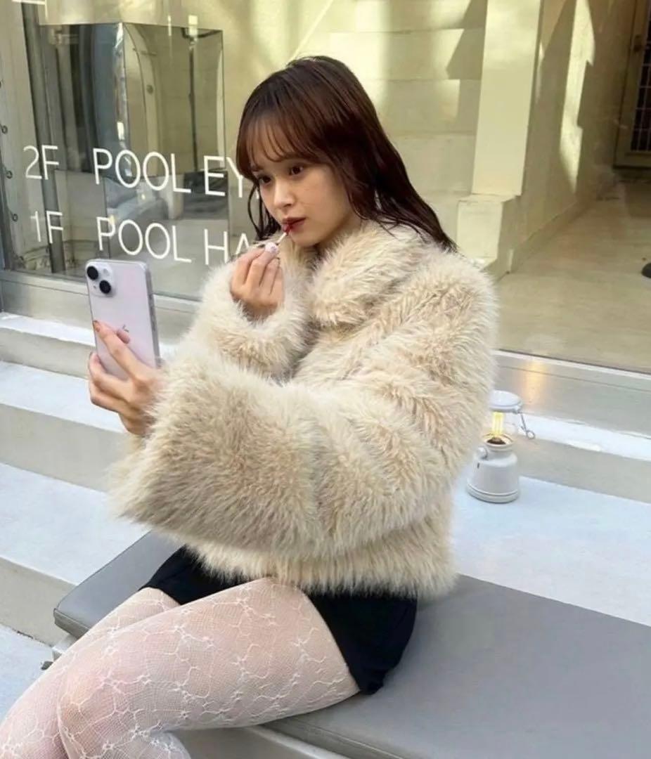 mystic ショートファーコート ベージュ