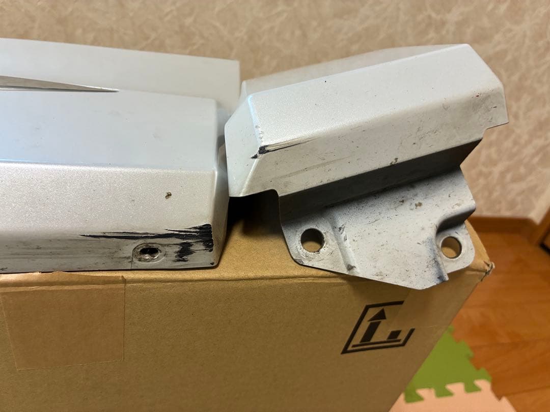 40アルファード　モデリスタサイドスカート　運転席用中古傷あり　他未使用品