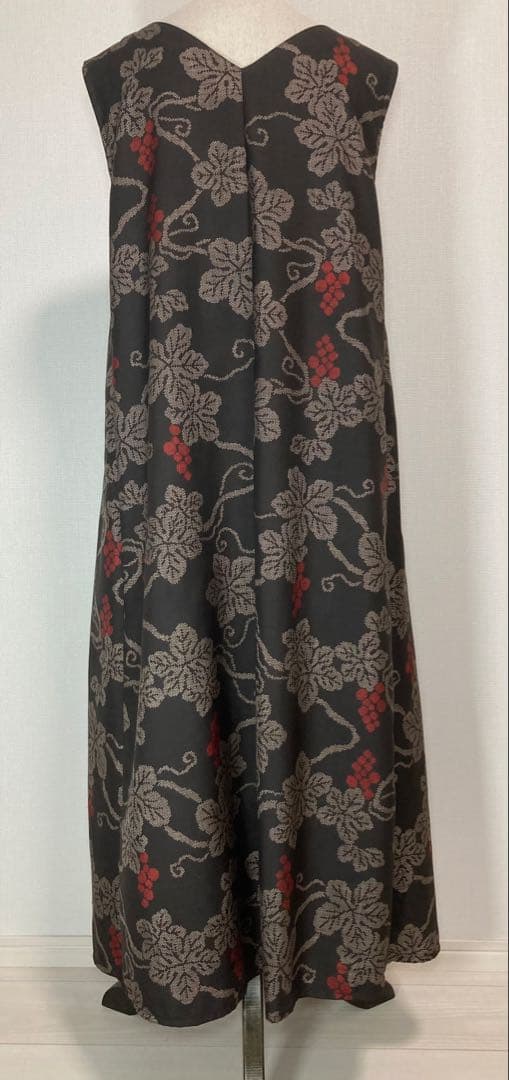 着物リメイク　大島紬ロングフレアワンピース（後ろVネック）着丈118㎝