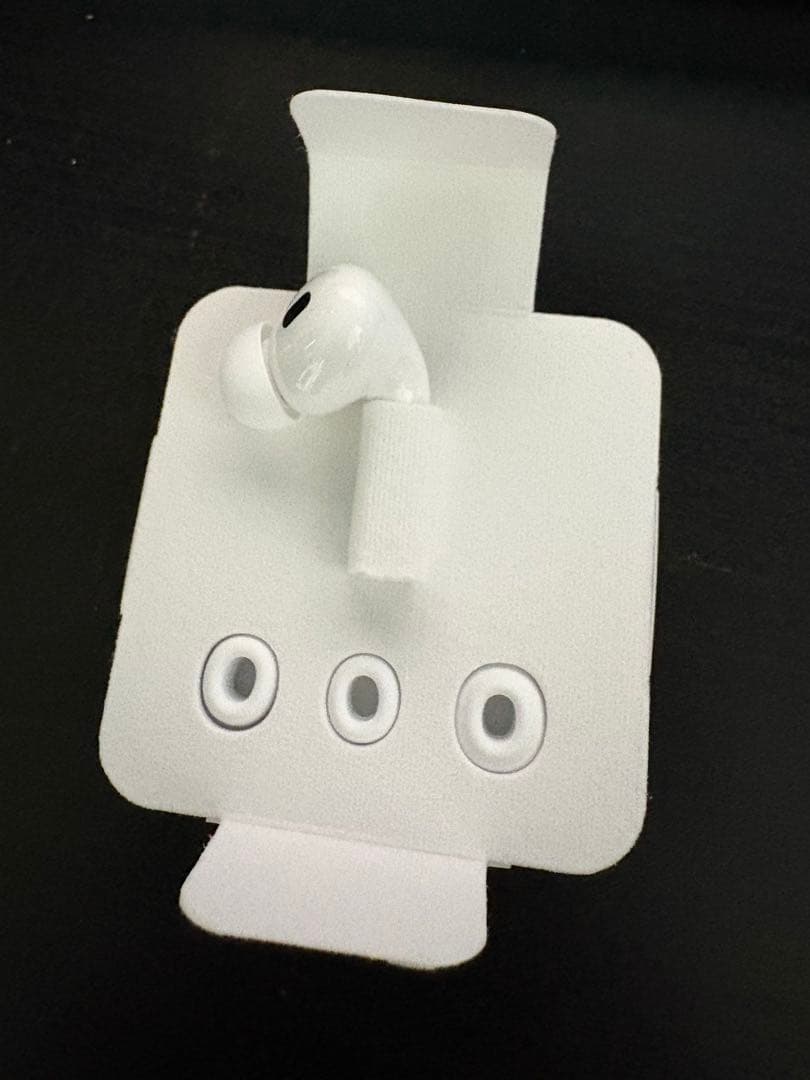 AirPods本体 ホワイト 右耳のみ