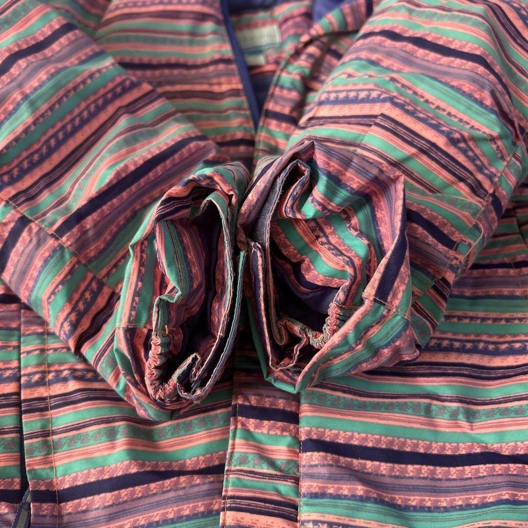 美品コロンビア子ども用 スキーウェア フード付きジャケットとスノーパンツ