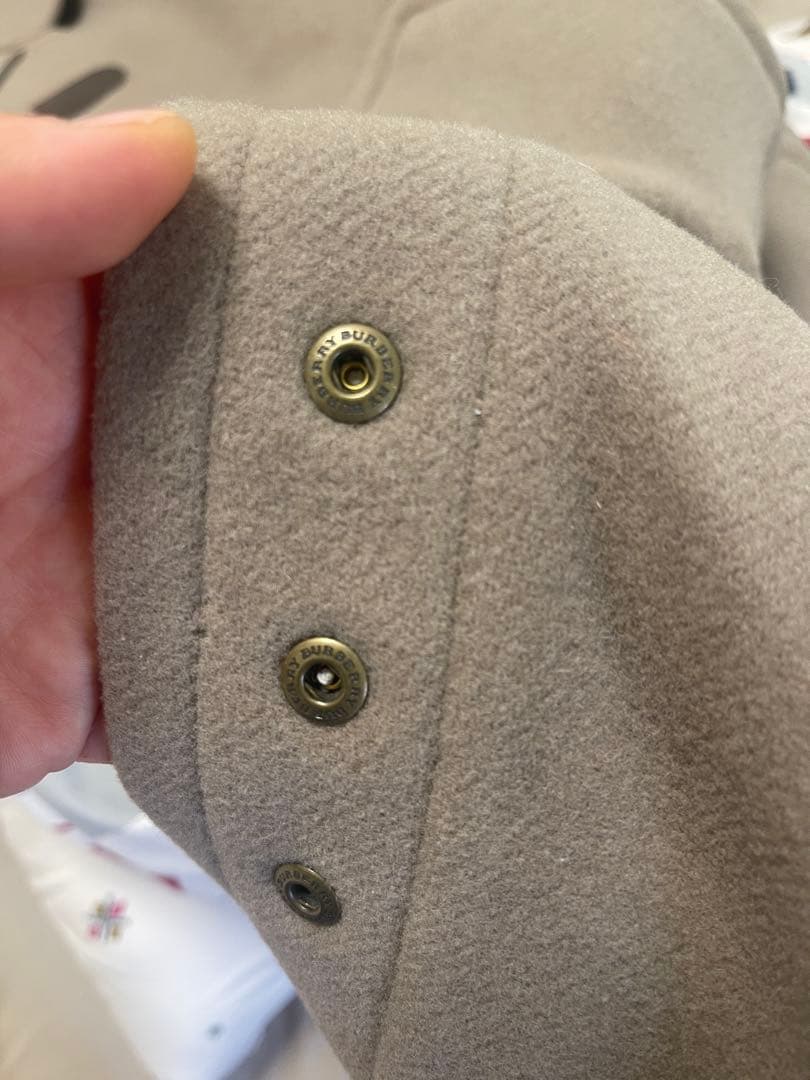 ベージュ ダッフルコート フード付き　バーバリー 美品　半額以下