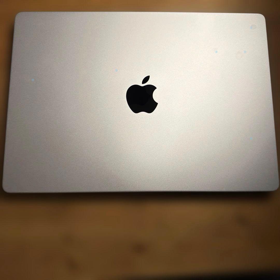 MacBook Pro 14インチ M1 16GB ストレージ512