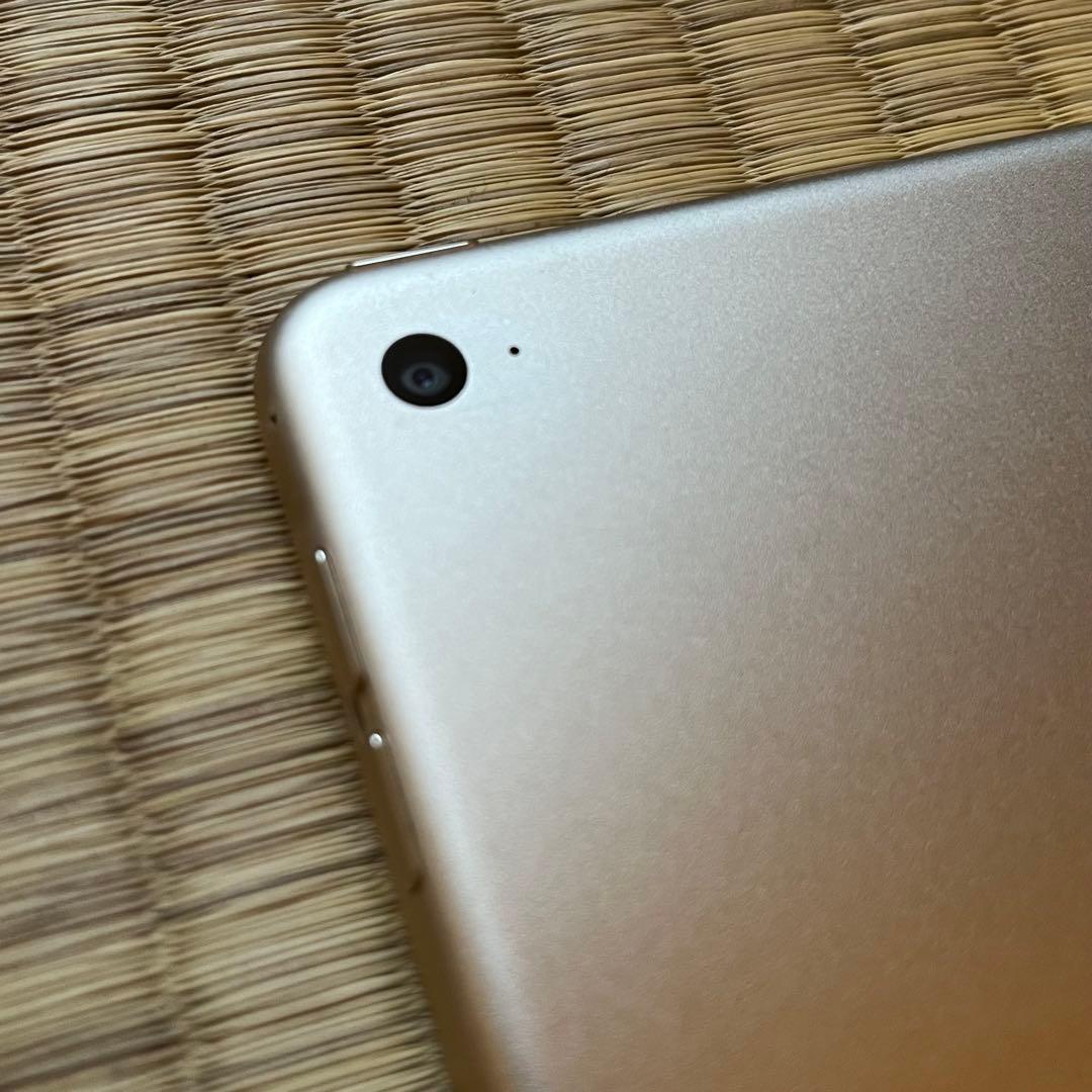iPad Air 2 FH182J/A Wi-Fi 64GB ゴールド
