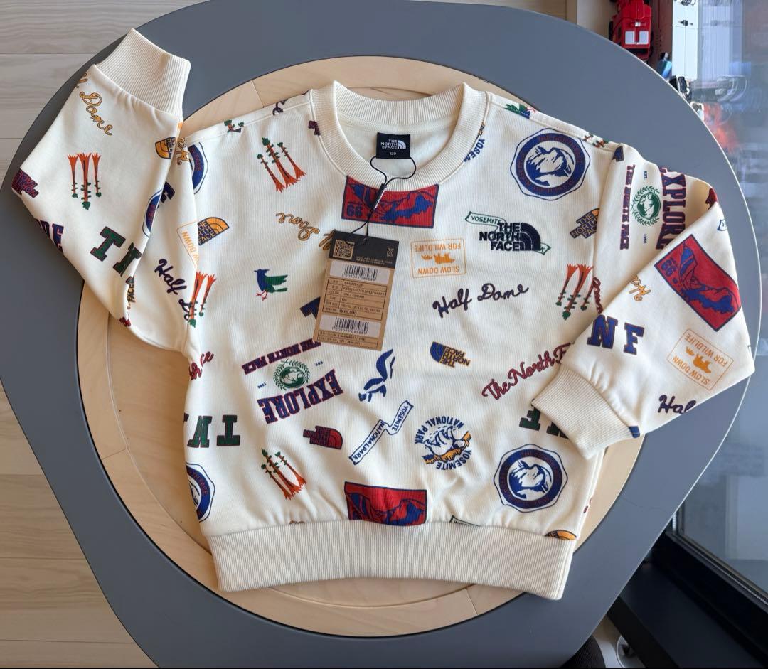 新品タグ付　ザノースフェイス　プリントワッペン　トレーナー　スウェット　120