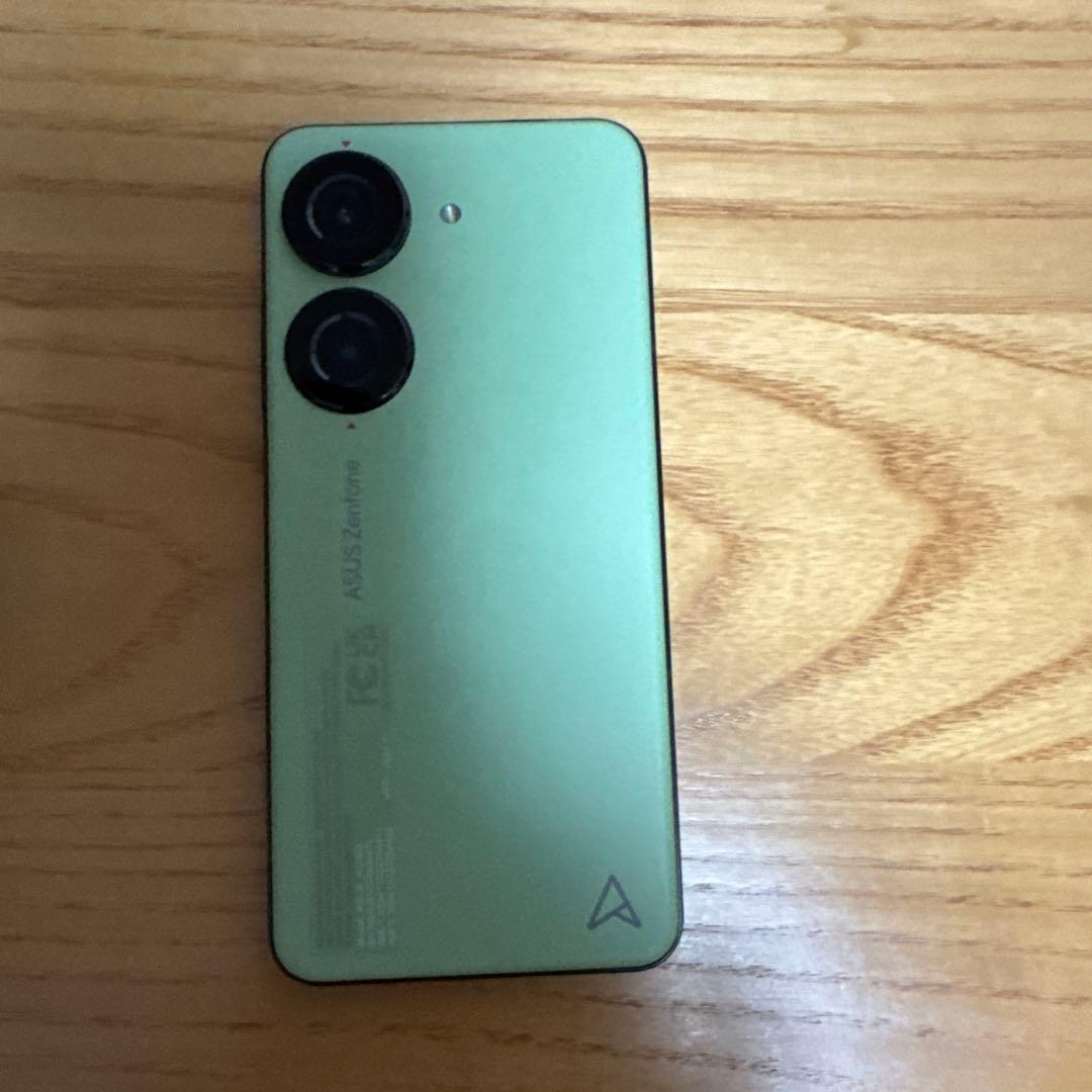 ASUS Zenfone 10 グリーン 本体