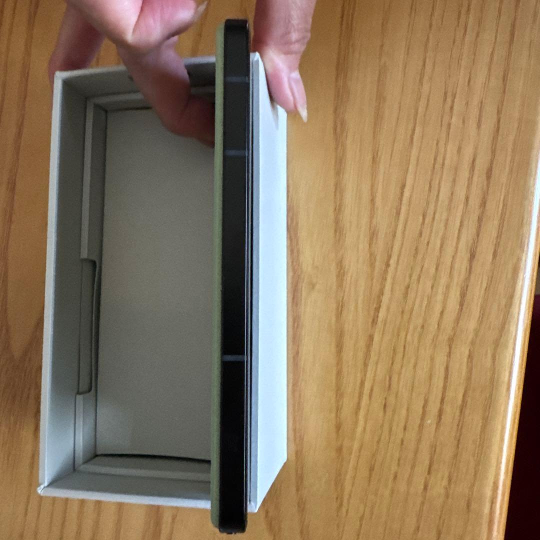 ASUS Zenfone 10 グリーン 本体