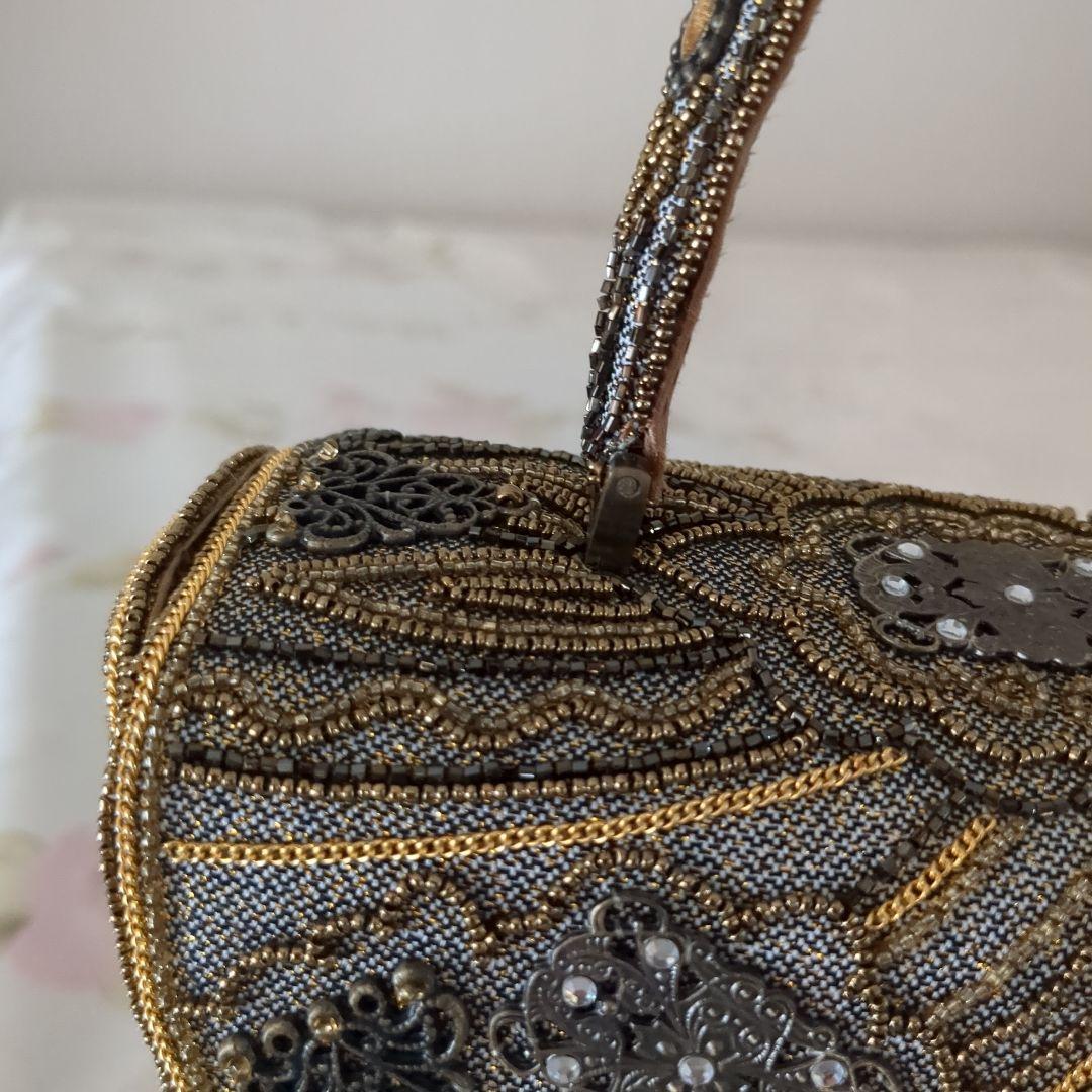 ルミーはしもと　ビーズ刺繍 半月型パーティーバッグ