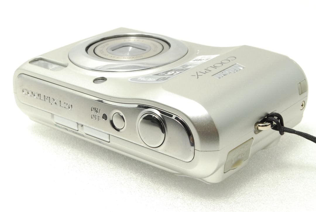 yちゃん 様フォロー割_Nikon COOLPIX L20 ❤️シルバー ニコン
