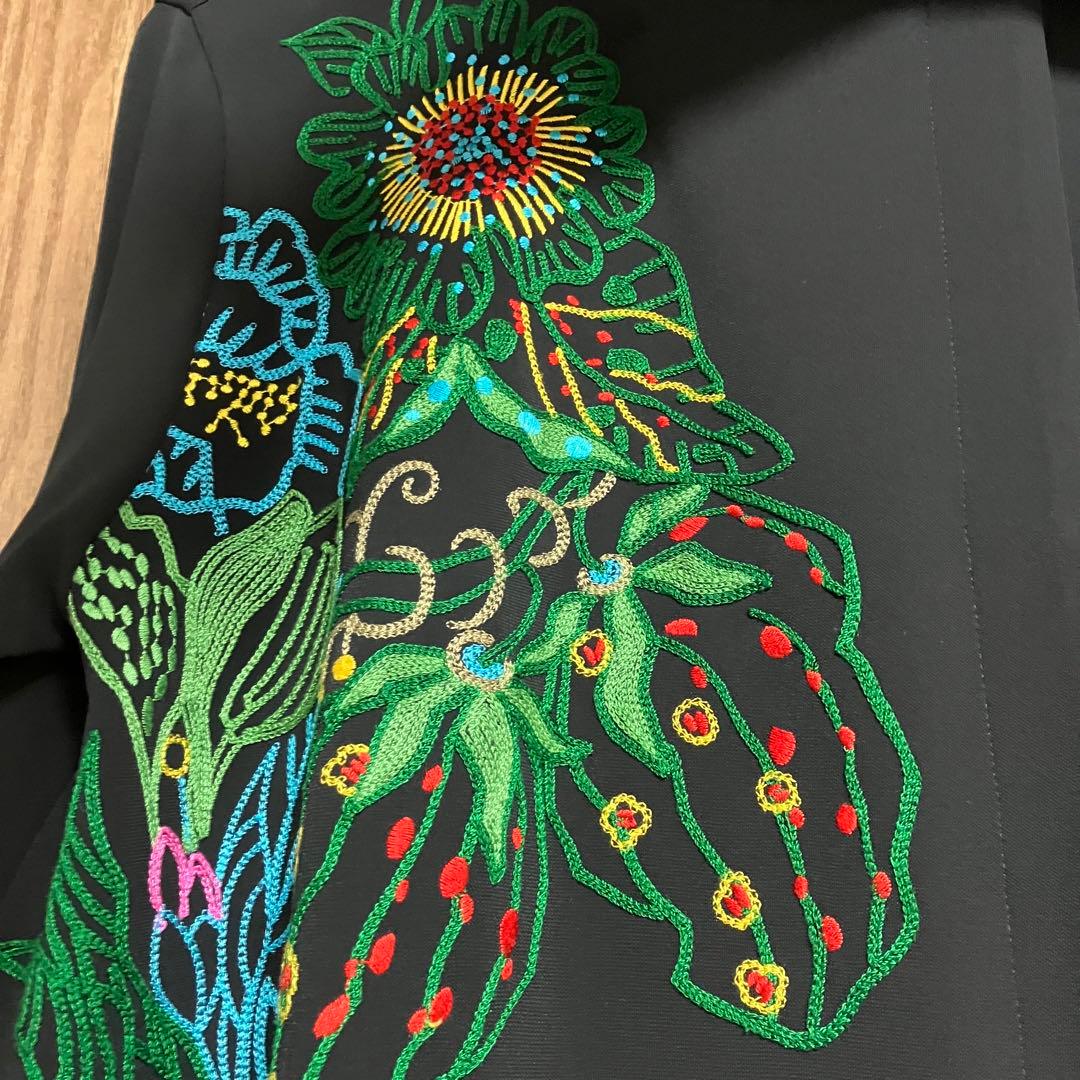 TOKUKO 1er VOL　トクコ　 チュニック　羽織物　コート　お花　刺繍