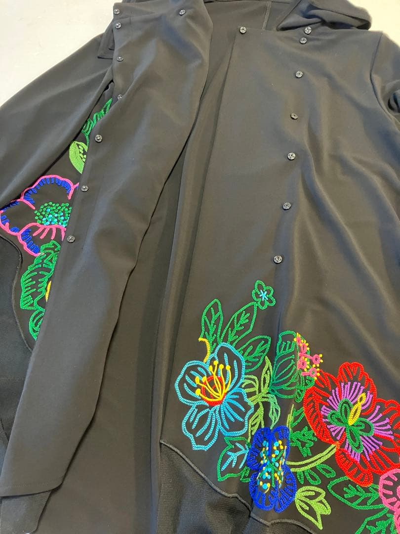 TOKUKO 1er VOL　トクコ　 チュニック　羽織物　コート　お花　刺繍